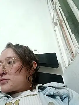 perla purpura online show from September 2025 03:50:02 AM