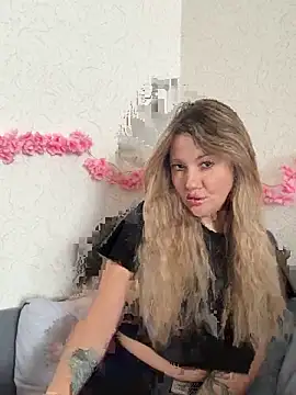 Snapshot of mollygirll chatting on October 2025 08:45:02 AM mollygirll online show from October 2025 08:45:02 AM