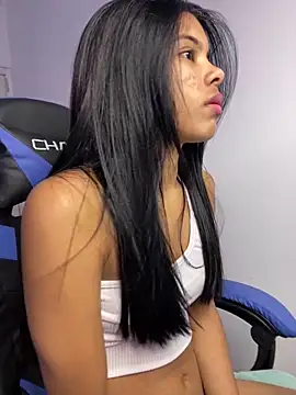 Snapshot of taimara_1 chatting on March 2025 08:29:02 PM taimara 1 online show from March 2025 08:29:02 PM