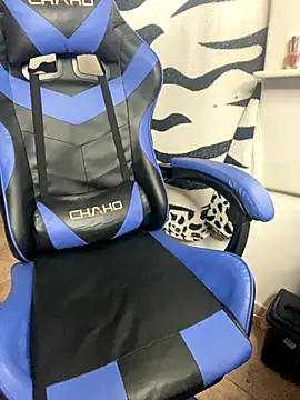 Snapshot of taimara_1 chatting on October 2025 09:48:02 PM taimara 1 online show from October 2025 09:48:02 PM