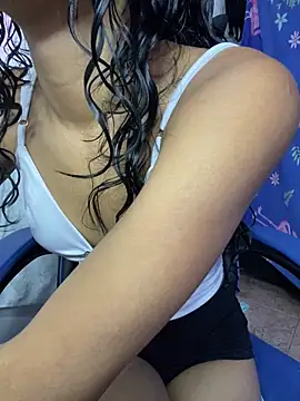 Snapshot of taimara_1 chatting on December 2025 08:16:02 PM taimara 1 online show from December 2025 08:16:02 PM