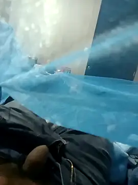 luuiss12 online show from October 2025 01:42:01 PM