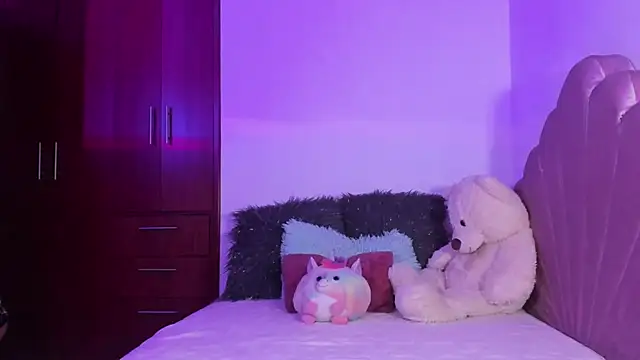 BellaSun  online show from September 2025 05:07:01 AM