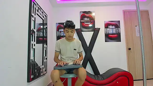 IMPERIAL GUYS01 online show from September 2025 02:33:01 AM