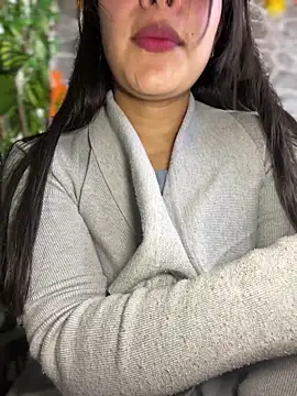Liulee2 online show from September 2025 03:46:01 PM