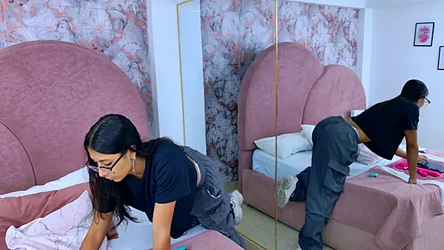 Snapshot of RavenGloomy chatting on October 2025 07:59:01 PM RavenGloomy online show from October 2025 07:59:01 PM