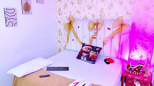 Snapshot of RavenGloomy chatting on November 2025 07:38:01 PM RavenGloomy online show from November 2025 07:38:01 PM