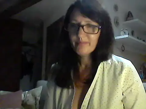 Elena48324 online show from September 2025 04:52:01 PM
