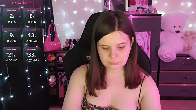 Snapshot of AmyVibess chatting on September 2025 08:08:02 PM AmyVibess online show from September 2025 08:08:02 PM