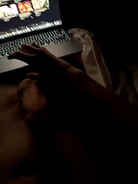 Snapshot of loregarss chatting on December 2025 09:18:01 AM loregarss online show from December 2025 09:18:01 AM