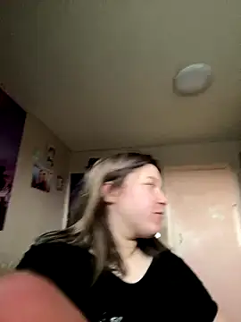 Snapshot of Kemeli008 chatting on October 2025 10:21:02 AM Kemeli008 online show from October 2025 10:21:02 AM