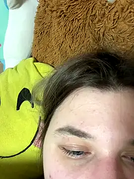 Snapshot of Kemeli008 chatting on October 2025 07:03:02 PM Kemeli008 online show from October 2025 07:03:02 PM