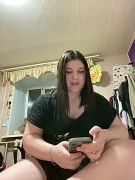 Snapshot of Kemeli008 chatting on December 2025 07:31:01 PM Kemeli008 online show from December 2025 07:31:01 PM