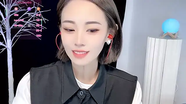 xiaoyue8888 online show from September 2025 02:36:02 AM