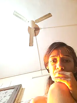 Snapshot of babe_jasmine chatting on December 2025 02:10:02 AM babe jasmine online show from December 2025 02:10:02 AM