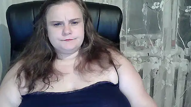 HollyXEva online show from September 2025 08:19:01 PM