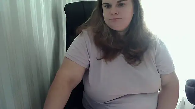 HollyXEva online show from September 2025 06:48:01 AM
