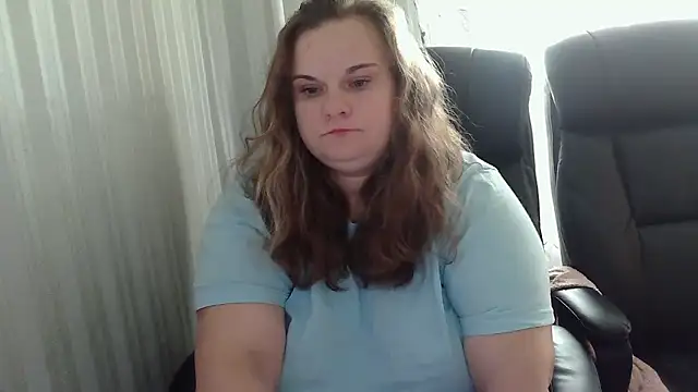 HollyXEva online show from September 2025 10:20:01 AM