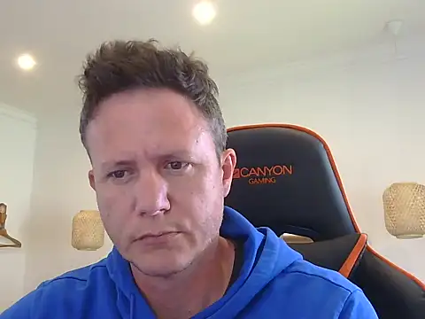 Snapshot of TroyDieselXXX chatting on December 2025 05:26:01 AM TroyDieselXXX online show from December 2025 05:26:01 AM