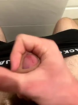 Snapshot of hugehairycock_98 chatting on November 2025 08:35:01 AM hugehairycock 98 online show from November 2025 08:35:01 AM