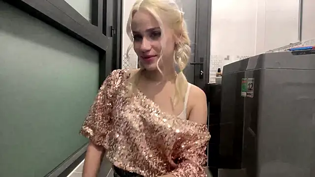 Snapshot of fancy_angel chatting on December 2025 01:27:02 PM fancy angel online show from December 2025 01:27:02 PM