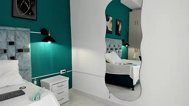 tamara lovv online show from December 2025 12:23:02 PM