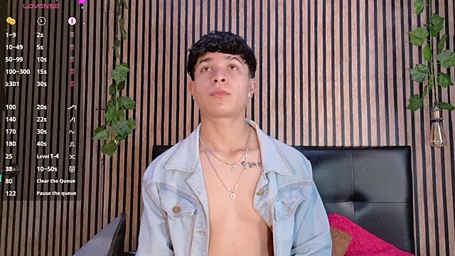 Felipe boy1 online show from September 2025 09:37:01 PM