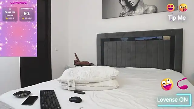 Snapshot of SweetMelodyZ chatting on October 2025 04:31:02 AM SweetMelodyZ online show from October 2025 04:31:02 AM