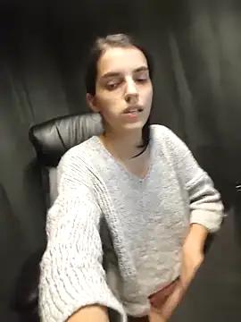 Snapshot of SweetMelodyZ chatting on November 2025 05:44:01 PM SweetMelodyZ online show from November 2025 05:44:01 PM