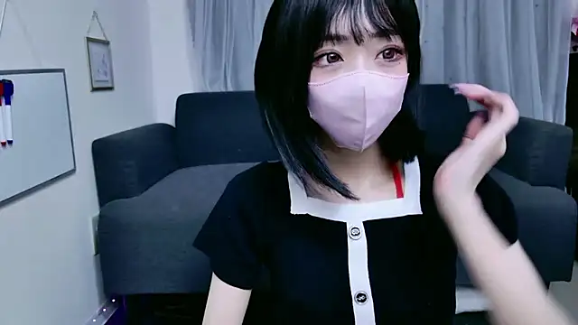 momochan 777 online show from September 2025 07:34:01 AM