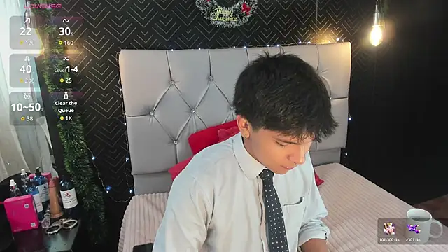 Thiago Kozak online show from November 2025 01:11:01 PM