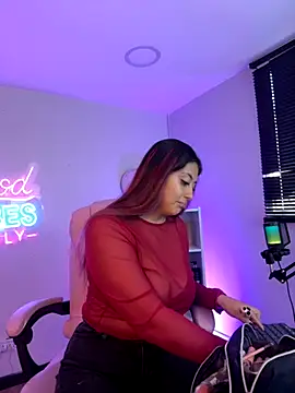 Snapshot of Aphriil__ chatting on October 2025 12:36:02 PM Aphriil online show from October 2025 12:36:02 PM