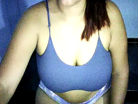 Charlottebusty 38 online show from September 2025 12:14:01 AM