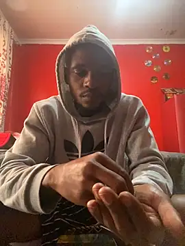 Snapshot of BaggyDirt chatting on November 2025 09:52:02 AM BaggyDirt online show from November 2025 09:52:02 AM