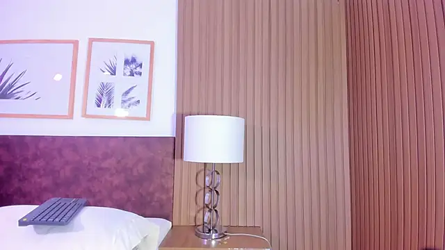 cutie katy  online show from November 2025 04:45:02 AM