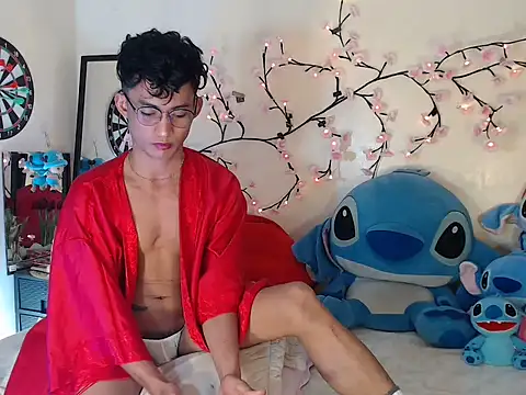 Snapshot of good_boy_in_bed chatting on December 2025 12:36:01 PM good boy in bed online show from December 2025 12:36:01 PM