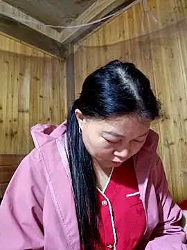 Snapshot of yoowwmr chatting on October 2025 12:10:02 AM yoowwmr online show from October 2025 12:10:02 AM