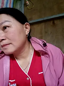 Snapshot of yoowwmr chatting on October 2025 12:52:02 AM yoowwmr online show from October 2025 12:52:02 AM