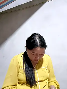 Snapshot of yoowwmr chatting on October 2025 01:17:01 PM yoowwmr online show from October 2025 01:17:01 PM