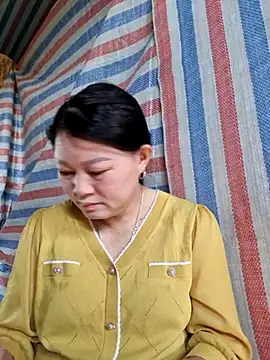 Snapshot of yoowwmr chatting on October 2025 01:31:01 AM yoowwmr online show from October 2025 01:31:01 AM