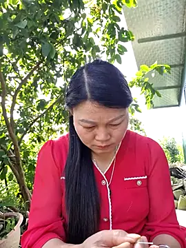 Snapshot of yoowwmr chatting on October 2025 01:51:02 AM yoowwmr online show from October 2025 01:51:02 AM