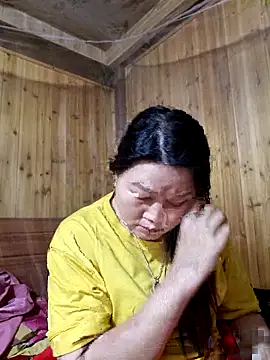 Snapshot of yoowwmr chatting on November 2025 03:33:02 PM yoowwmr online show from November 2025 03:33:02 PM