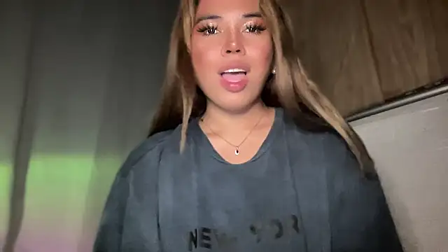 Snapshot of goddessofalltime chatting on November 2025 05:13:02 PM goddessofalltime online show from November 2025 05:13:02 PM