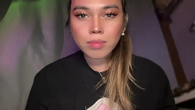 Snapshot of goddessofalltime chatting on December 2025 03:16:02 PM goddessofalltime online show from December 2025 03:16:02 PM