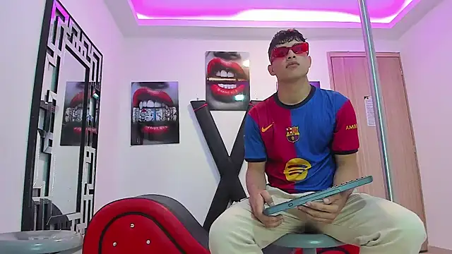 RED EMPIRE online show from September 2025 01:21:01 PM