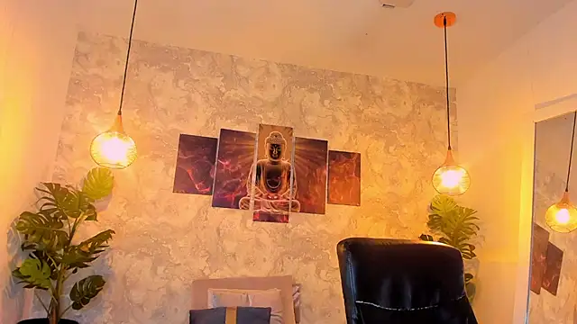 Snapshot of nils_saint chatting on November 2025 04:15:01 AM nils saint online show from November 2025 04:15:01 AM