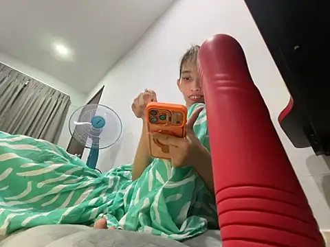 Snapshot of bimwet189 chatting on October 2025 12:42:02 PM bimwet189 online show from October 2025 12:42:02 PM