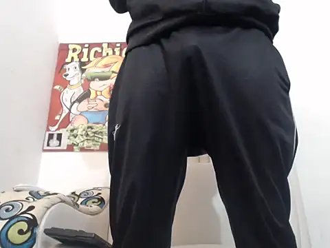 Thomasjons  online show from October 2025 07:19:02 PM