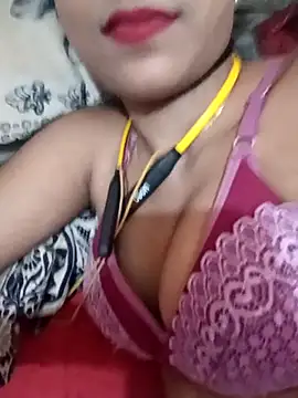 payalsharma95 online show from September 2025 05:45:01 PM