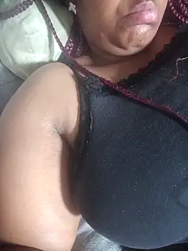 Snapshot of maleberish chatting on December 2025 09:15:02 AM maleberish online show from December 2025 09:15:02 AM